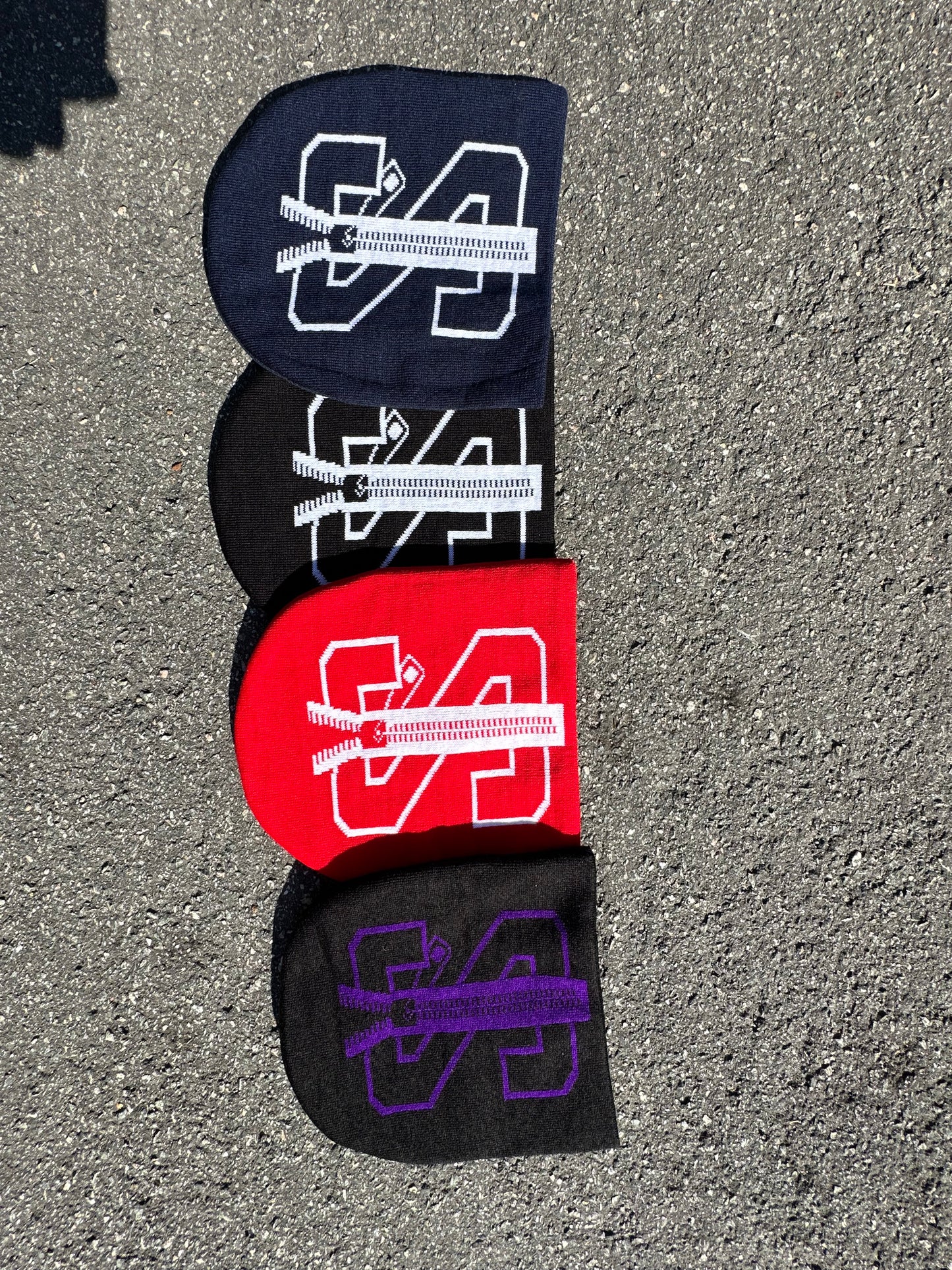 Logo beanies
